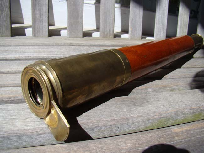An early 19th century  Mariners' single draw telescope with mahogany barrel by George Willson, London, circa 1809-1812 — image 3